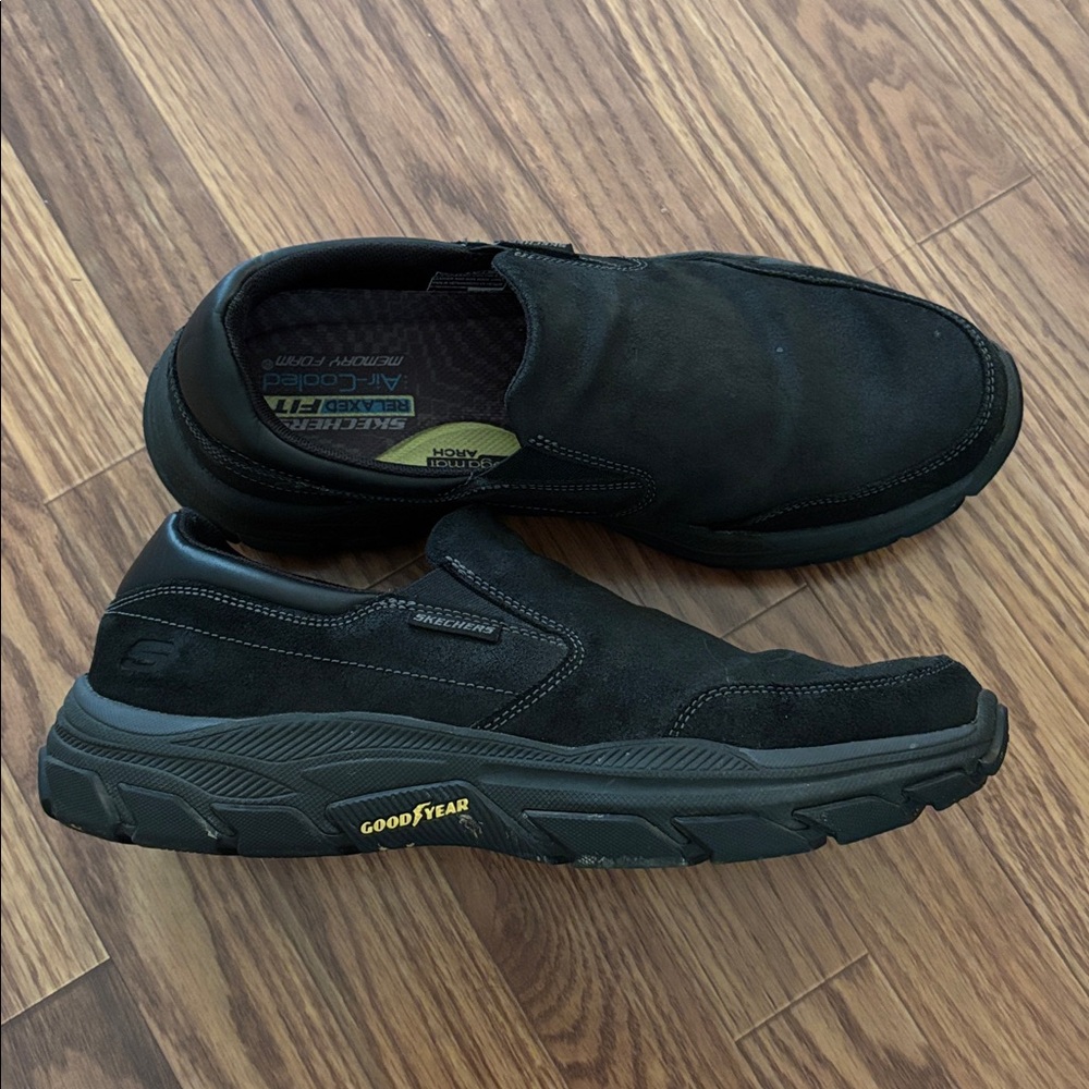 Skechers Black Goodyear Slip-On Sneakers size 11
